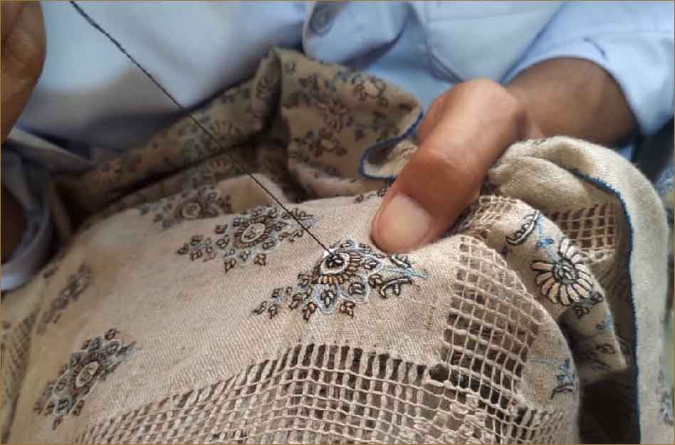 Hand Embroidered Pashmina Shawl & Stole