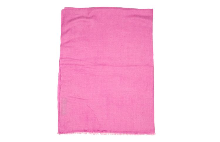 Pashmina Scarves: Ultimate Guide to Style, Quality & Buying Tips